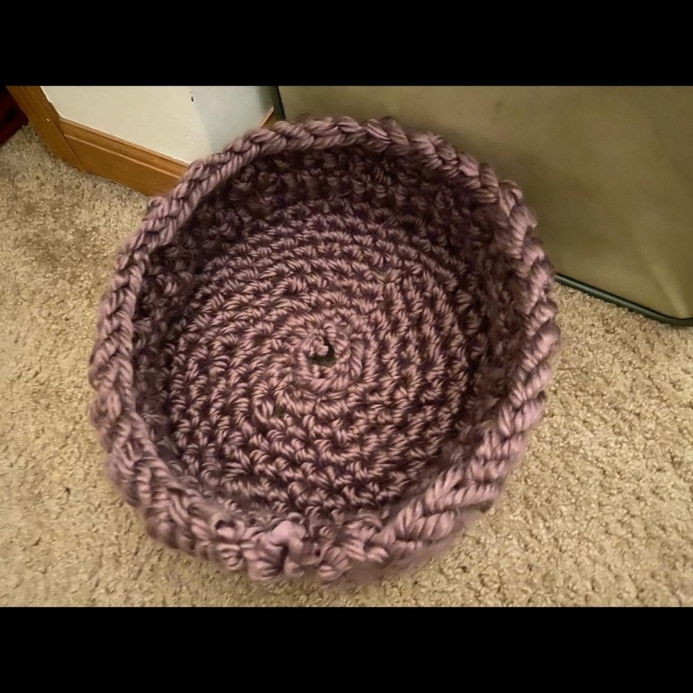 Slouchy cat bed, chunky and Handmade crochet cat bed